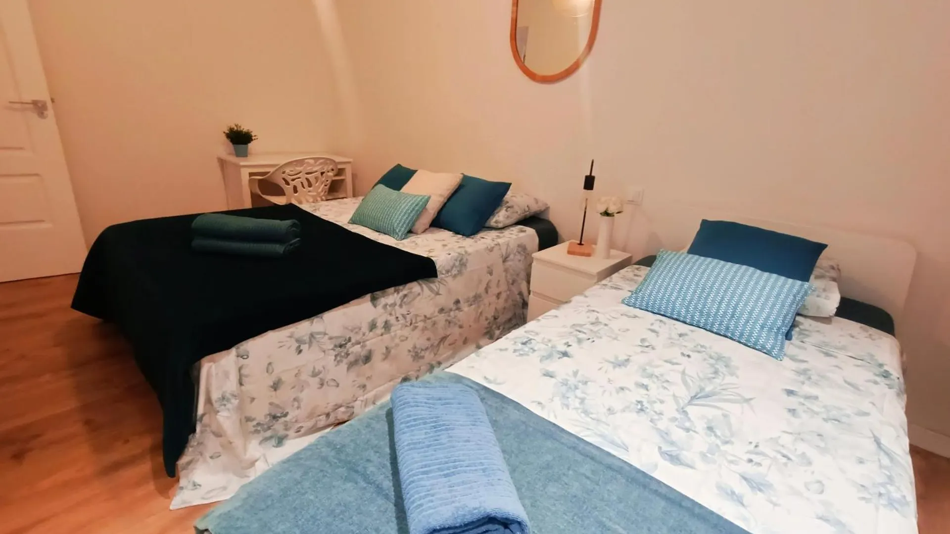Hostel Private Rooms In Gothic Barcelona Spain