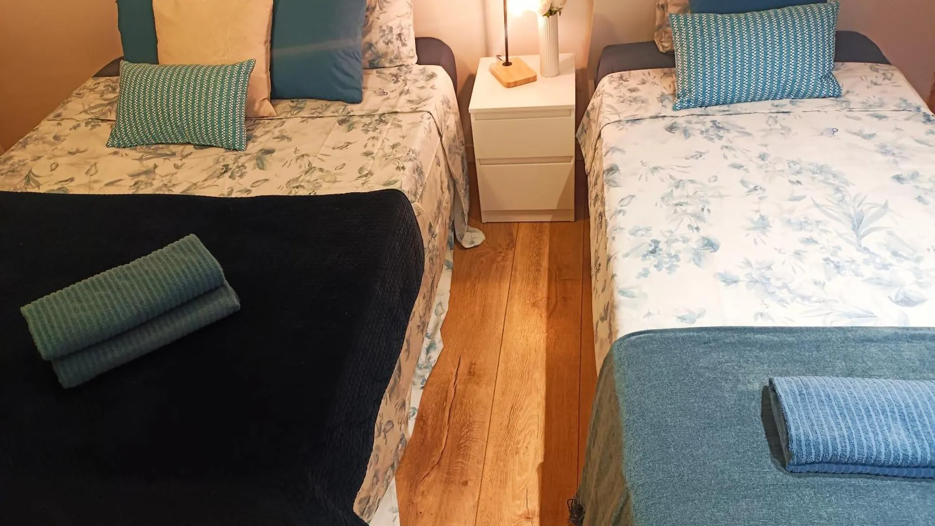 Private Rooms In Gothic location